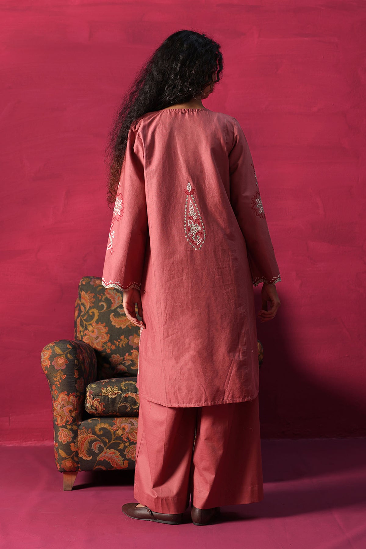 Embroidered Floral Dot Set