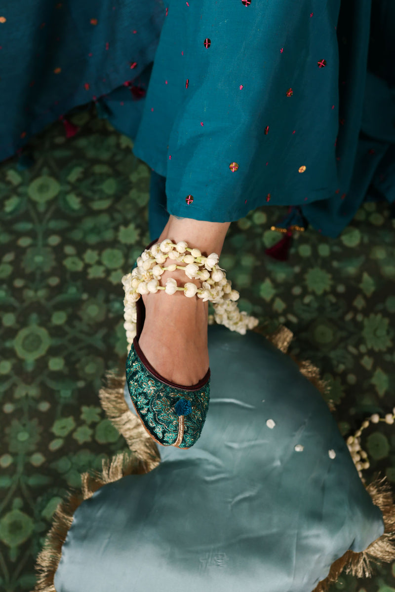 Feroza Embroidered Lehnga Ensemble