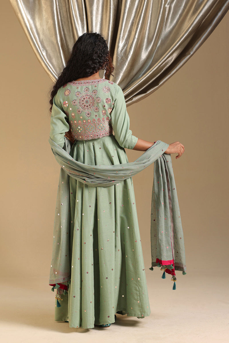 Embroidered Lehnga Ensemble