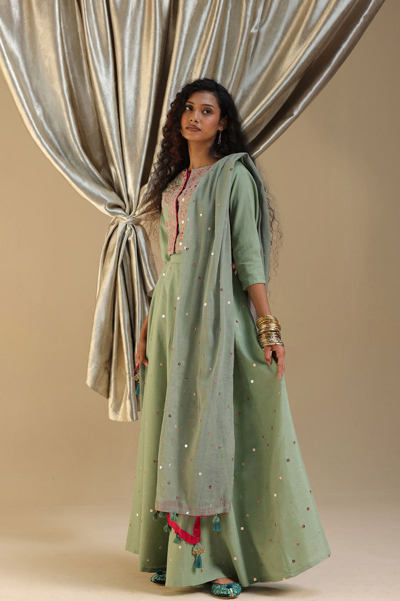 Embroidered Lehnga Ensemble