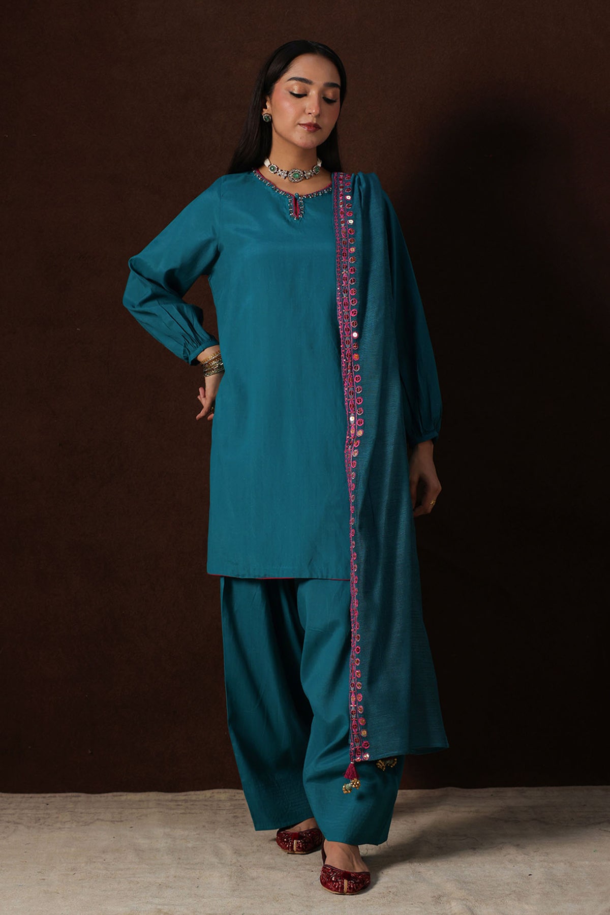 Nooré Embroidered 3-Piece Ensemble