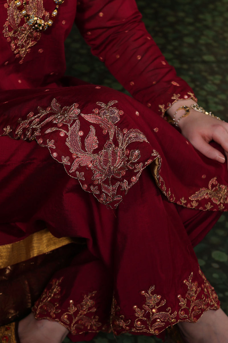 Zareen Embroidered Set