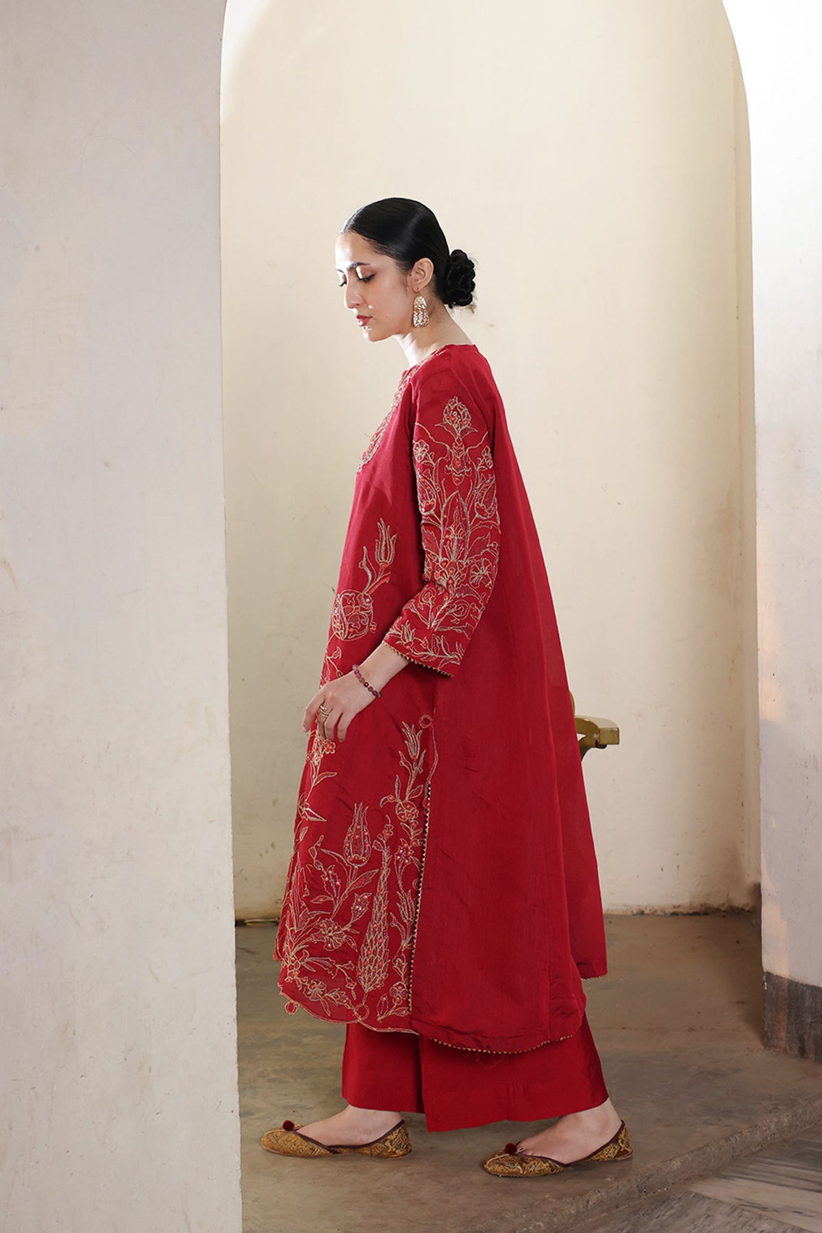 Embroidered Crimson Rose Set