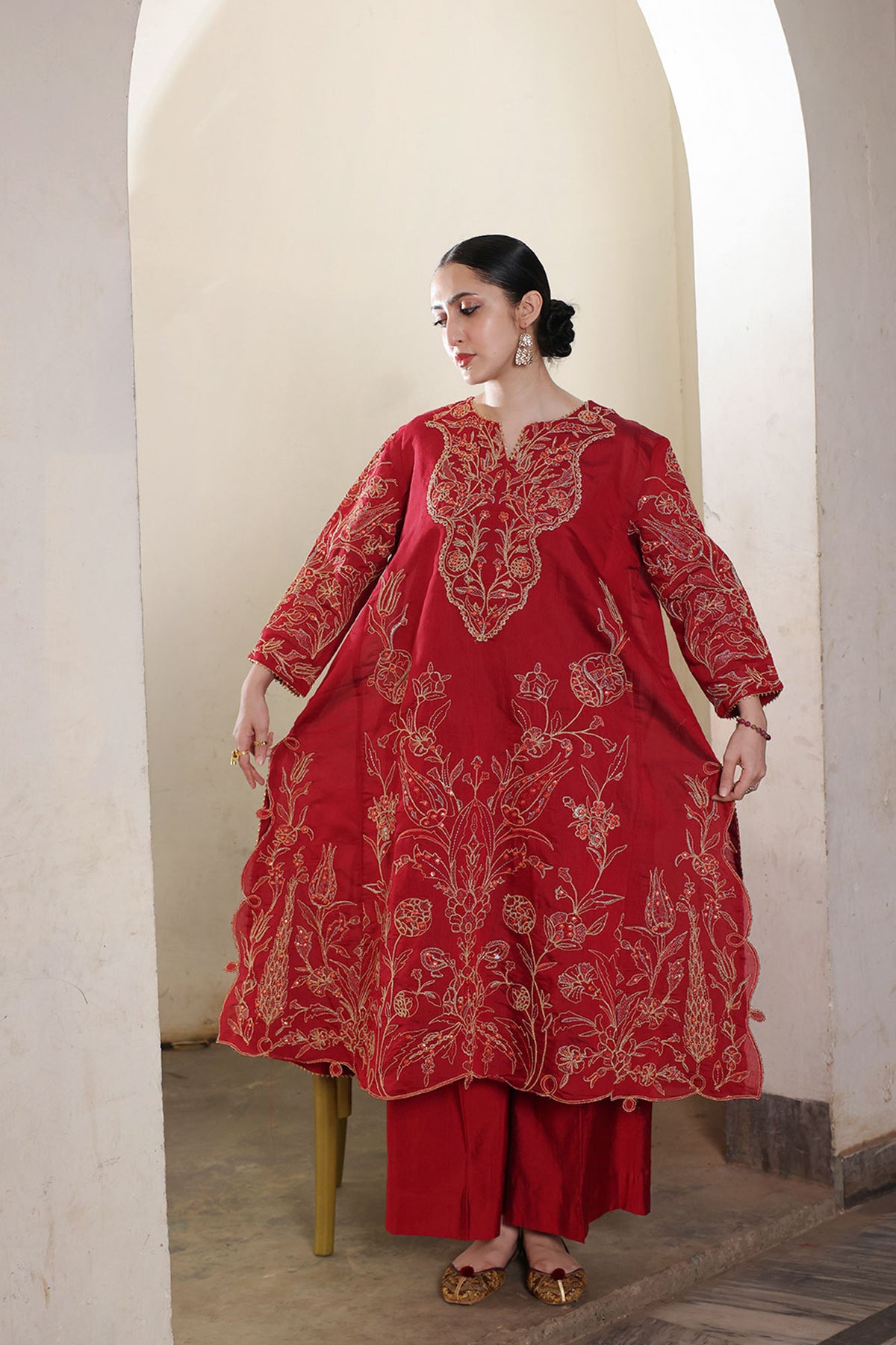 Embroidered Crimson Rose Set