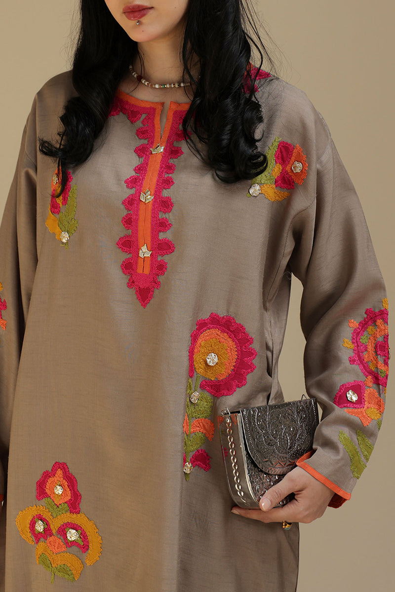 Rangrez Embroidered Set