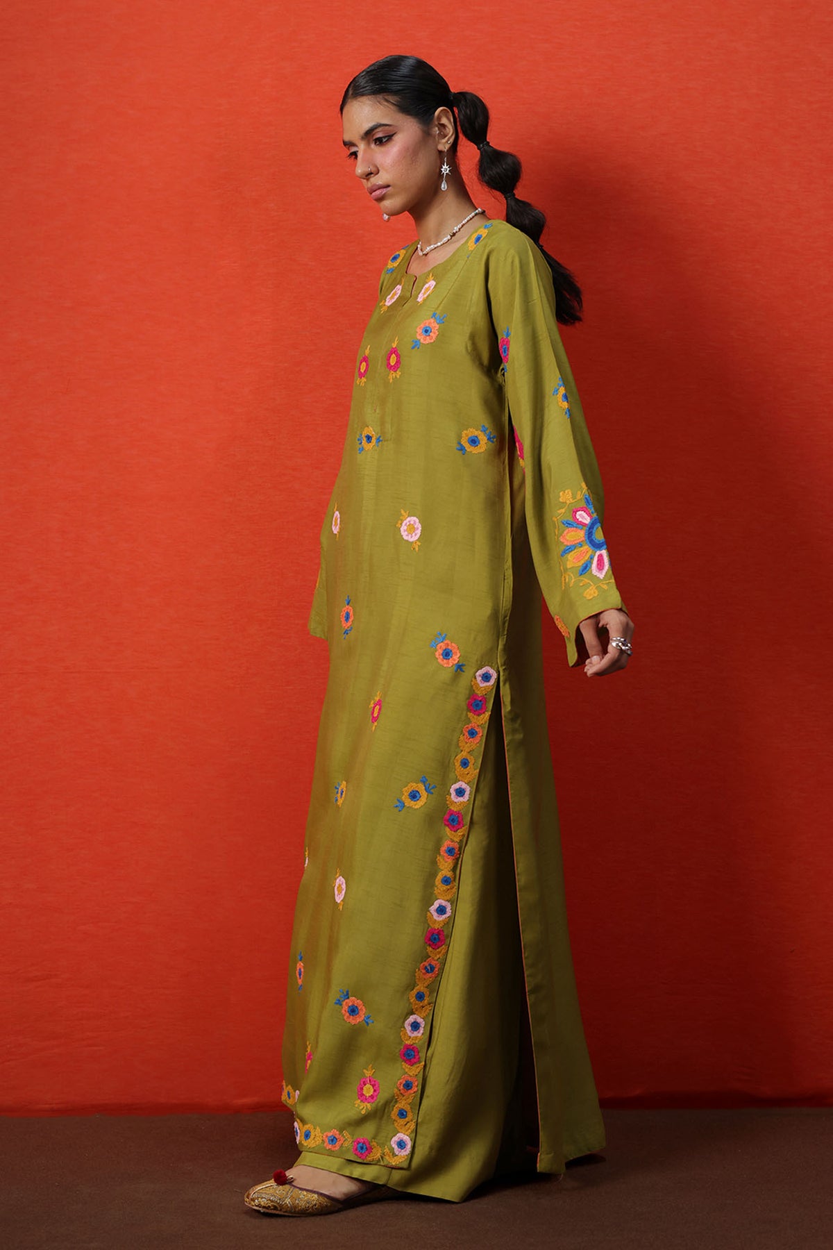 Embroidered Tajik Phool Set