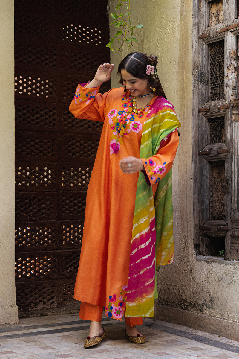 Embroidered Rangsaaz Set
