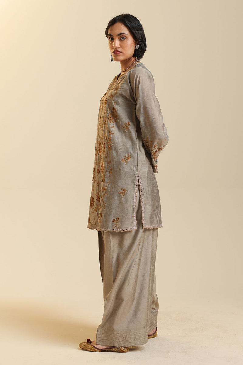 Zareen Embroidered Set
