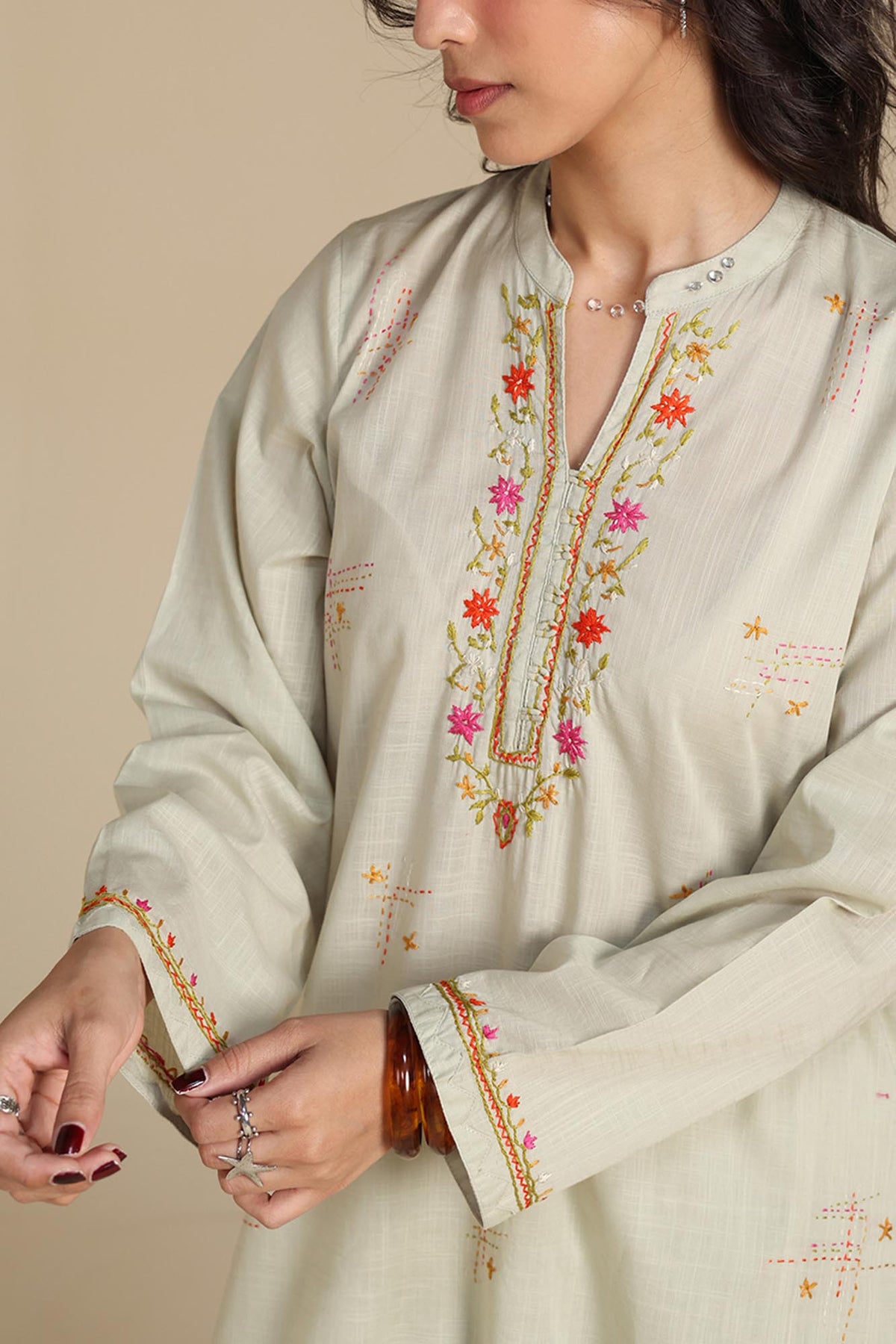 Hand Embroidered Gulrang Set