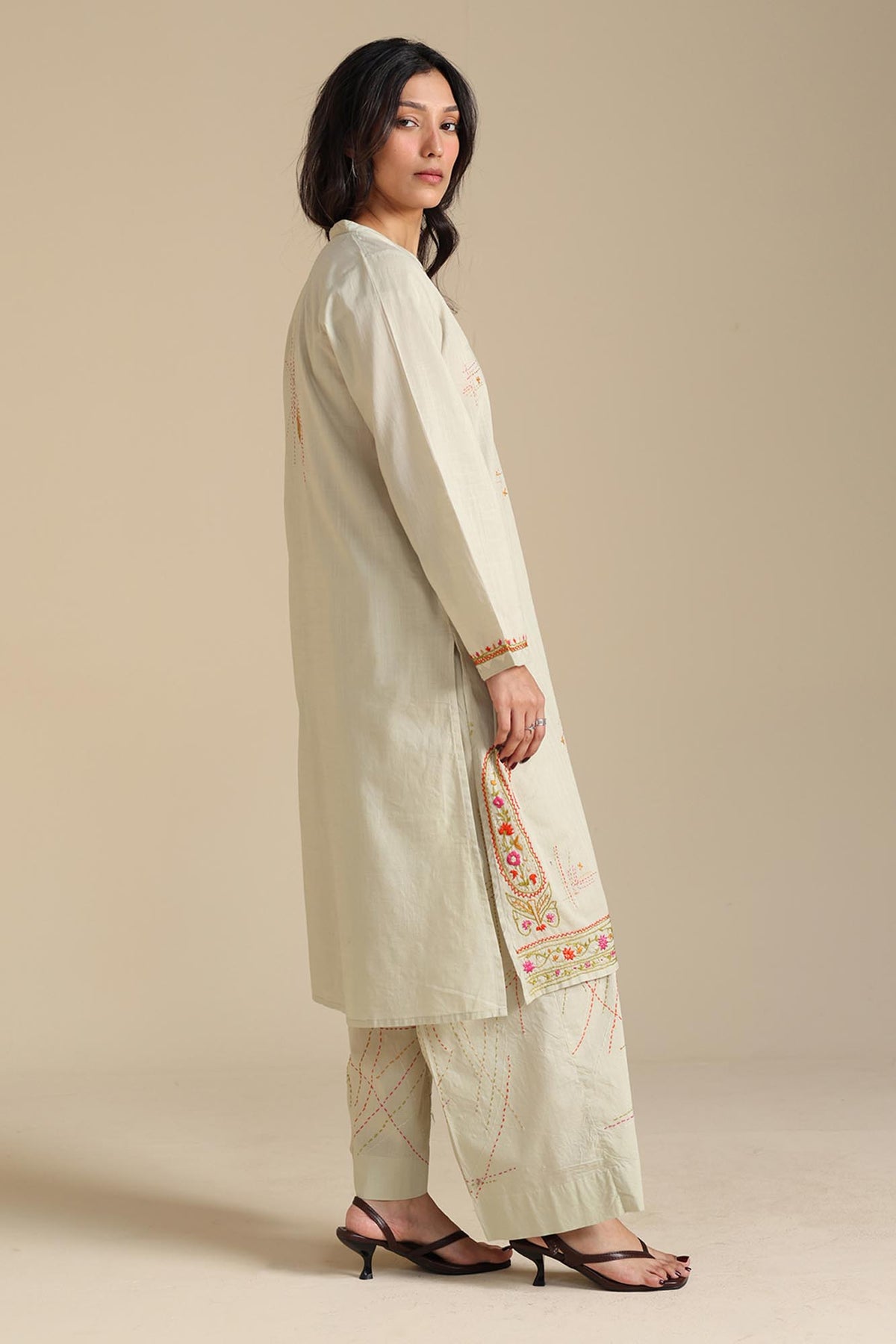 Hand Embroidered Gulrang Set