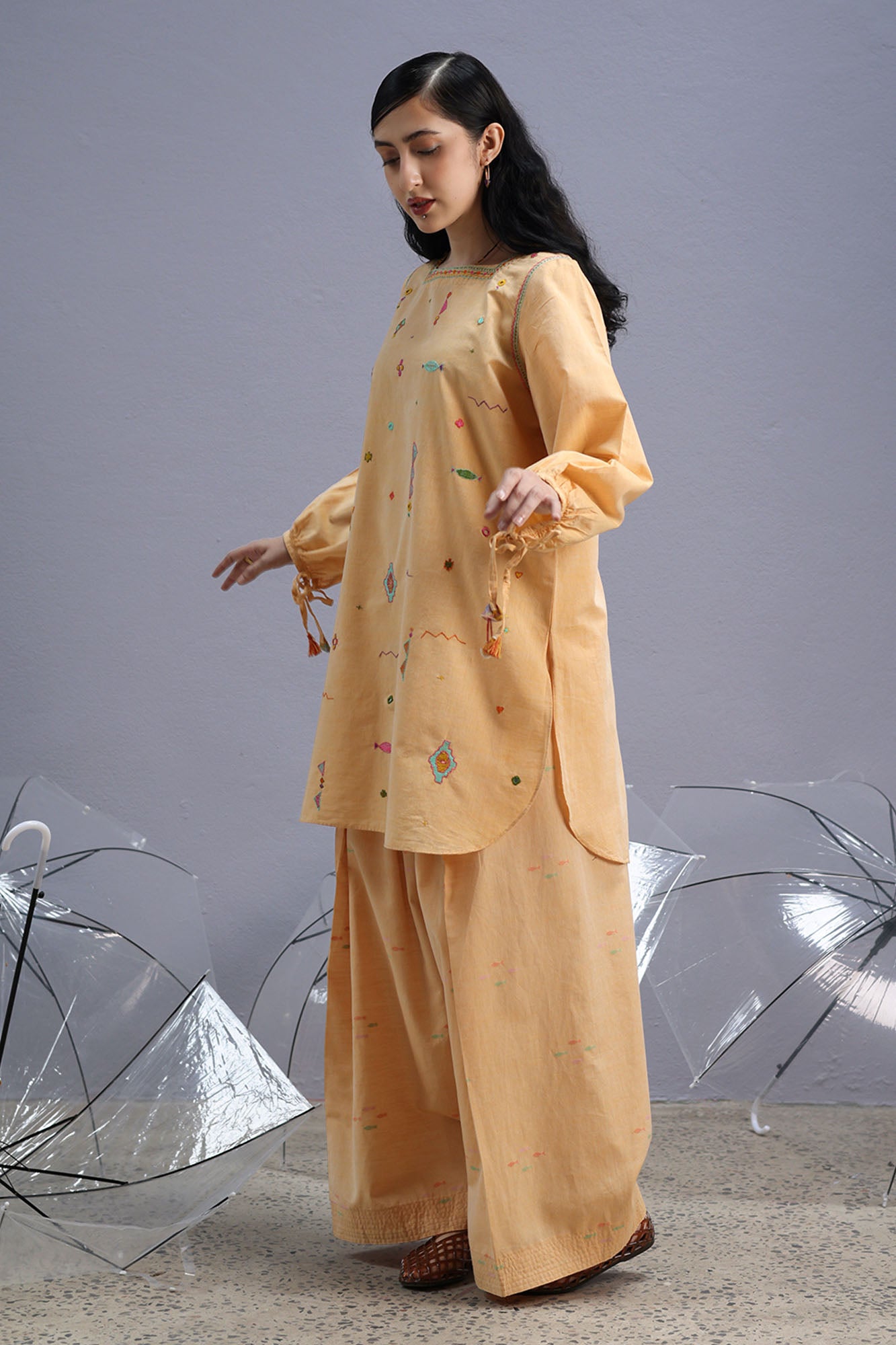 Hand-Embroidered Farshi Set