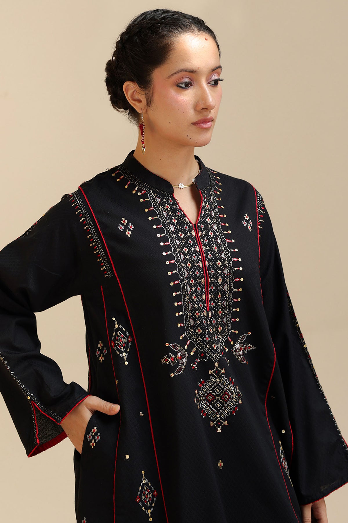 Embroidered Sequin Story Set