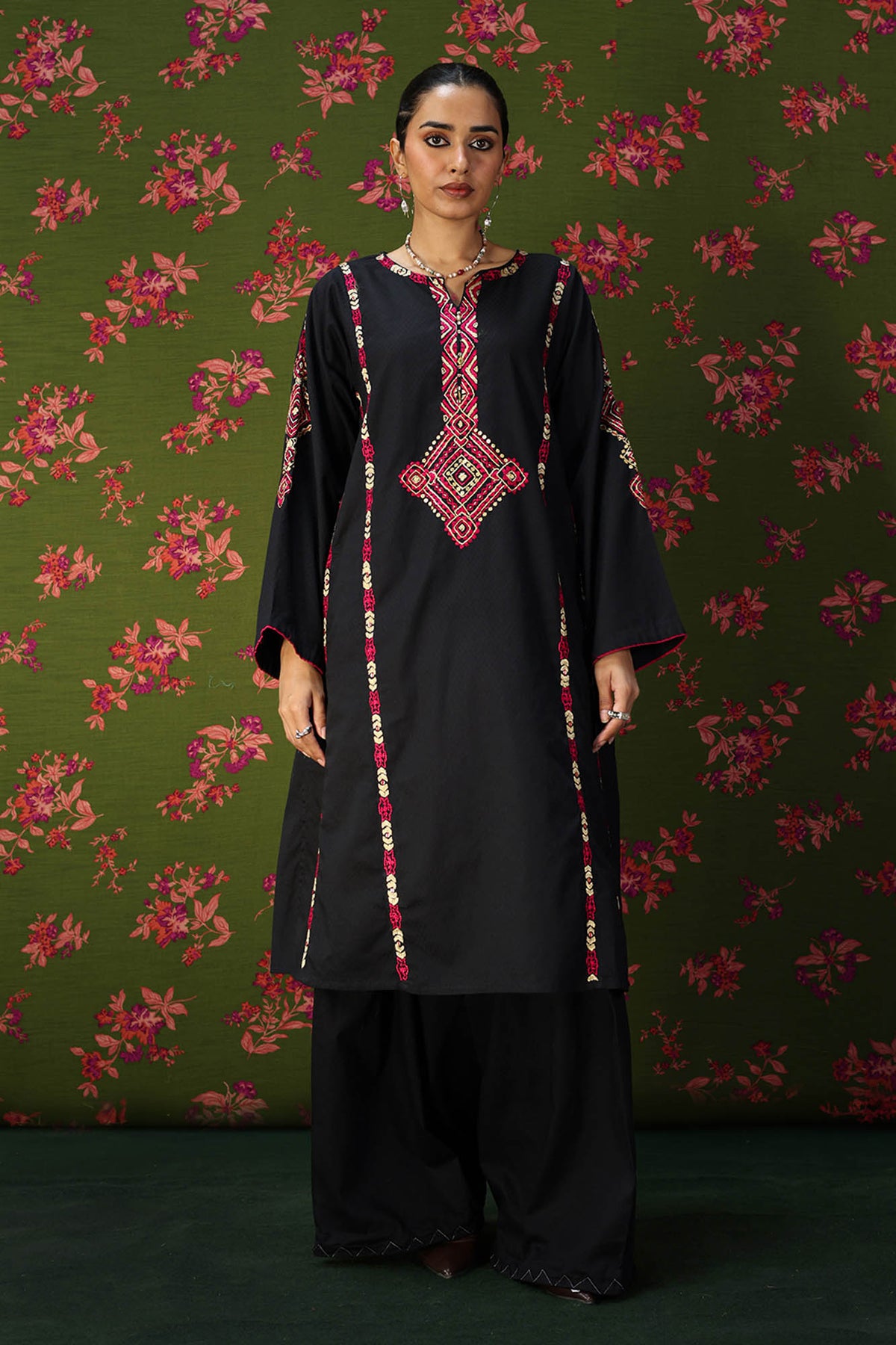 Gold Dust Embroidered Set