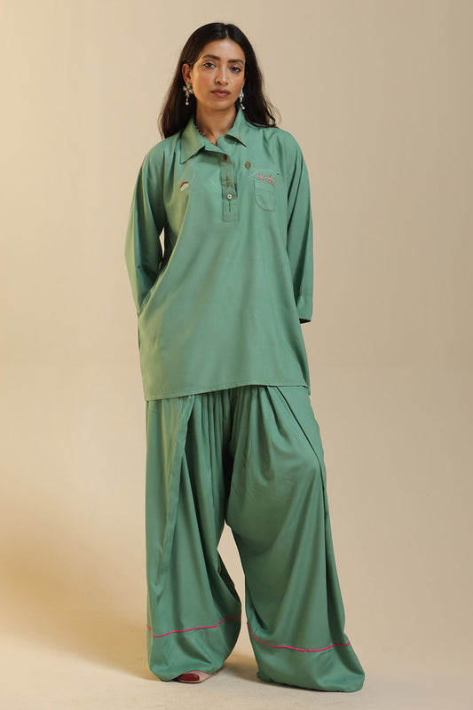 Homebody Embroidered Set