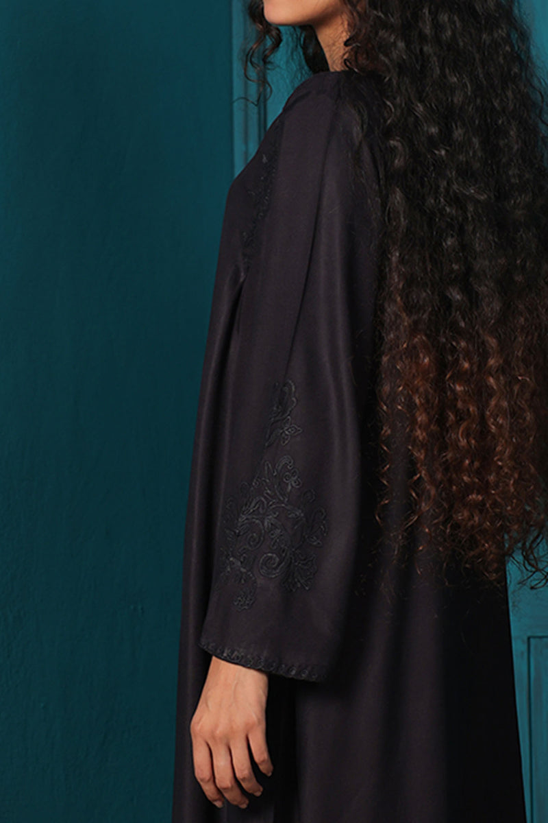 Minimal Embroidered Set