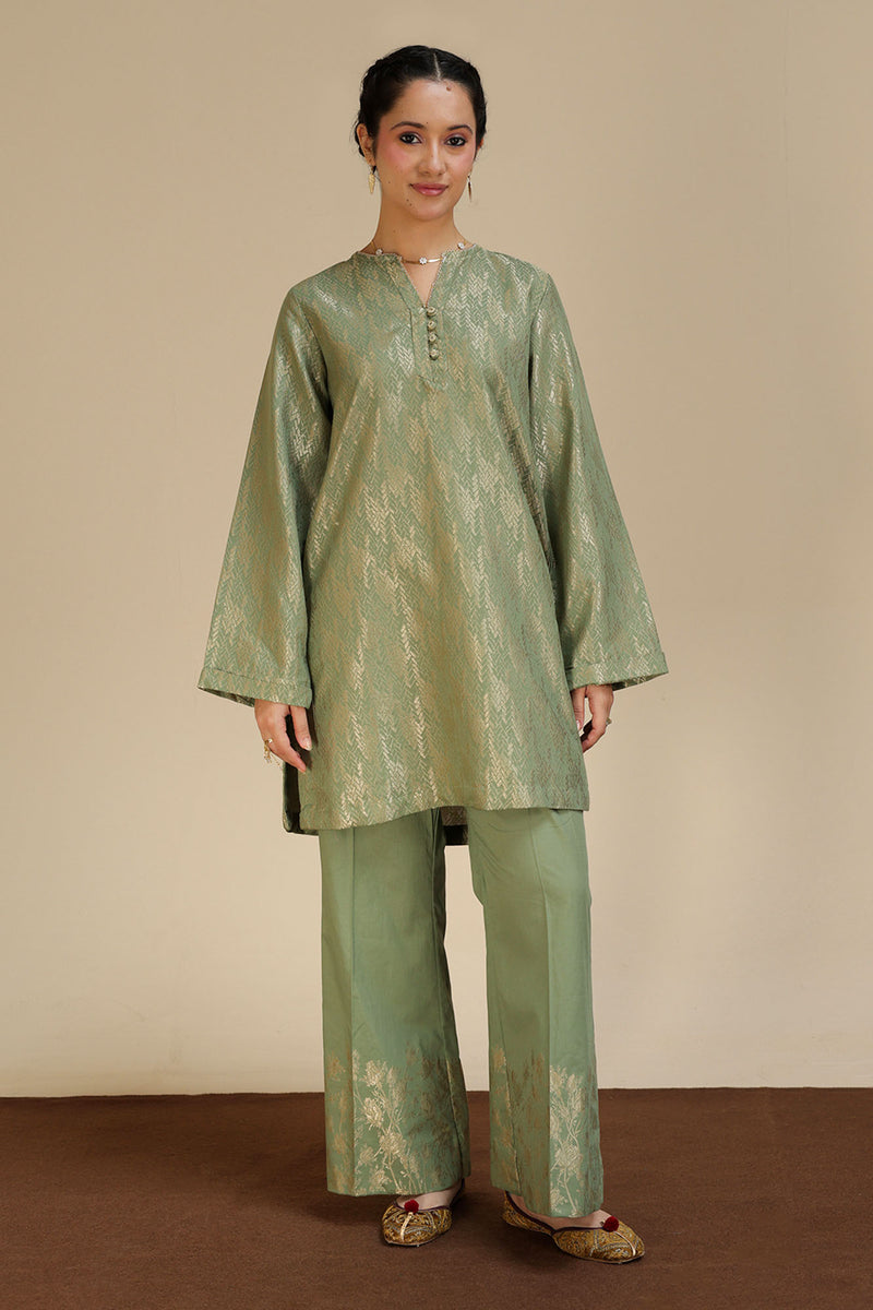 Rich Textured Jacquard Set