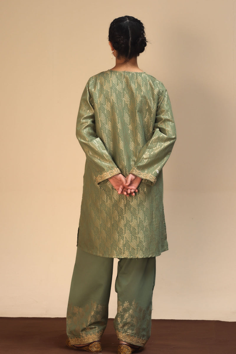 Woven Jacquard Set