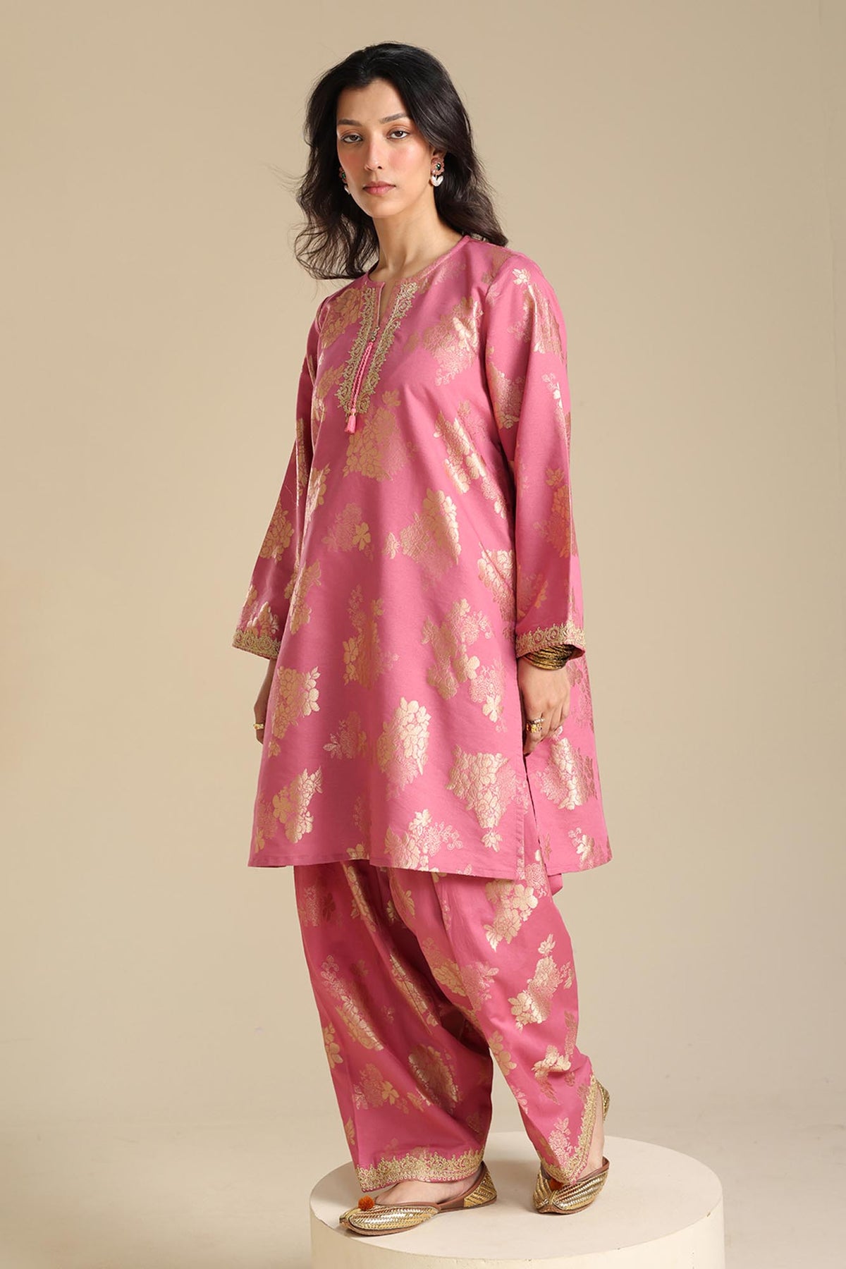 Woven Jacquard Set