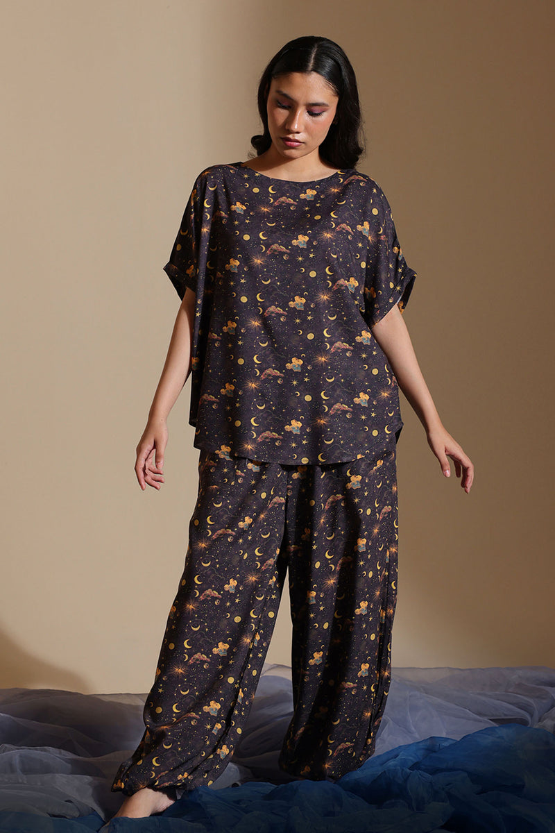 Dreamscape Co-Ord Set With Eye Mask & Scrunchie