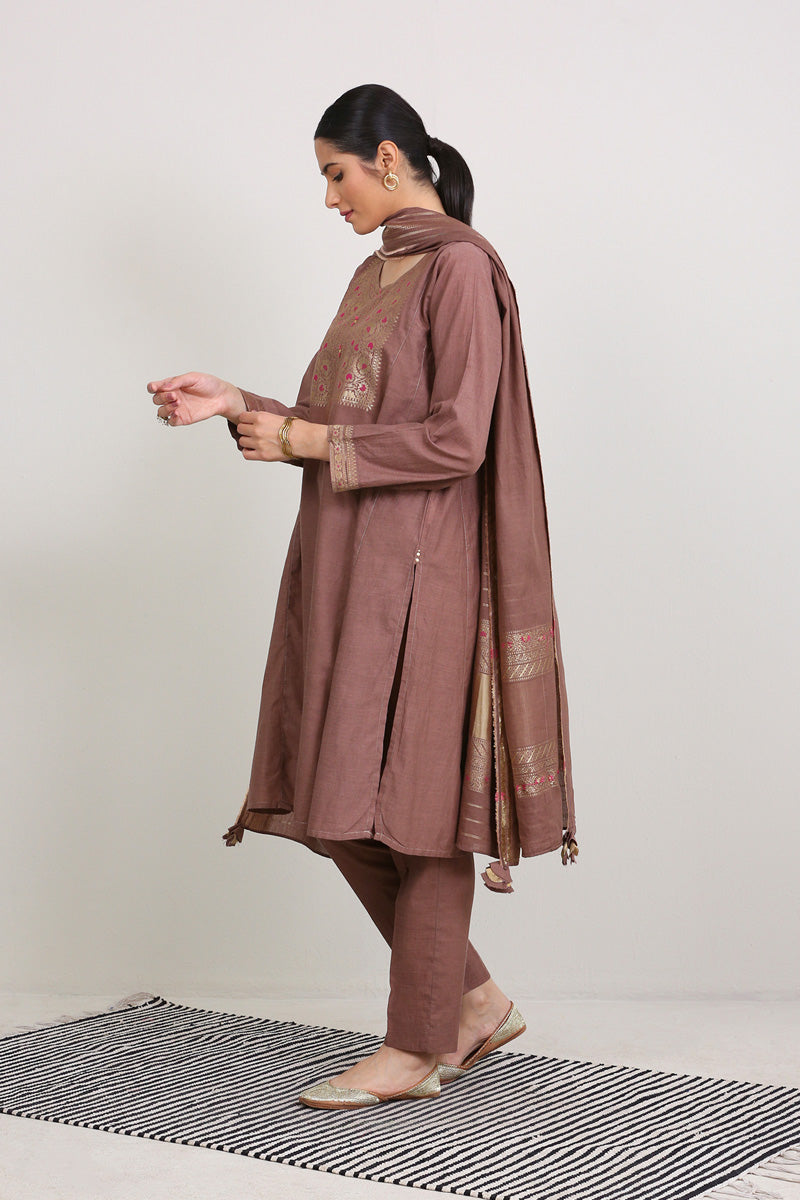 Banaras Begum Suit