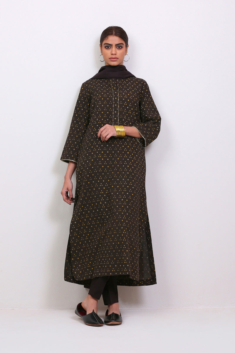 Dhari Daar Printed Suit GENERATION