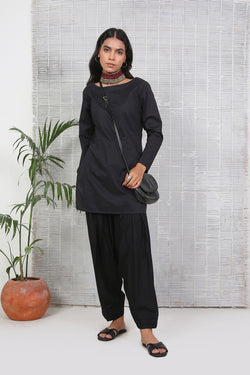 Essential Embroidered Classic Shalwar